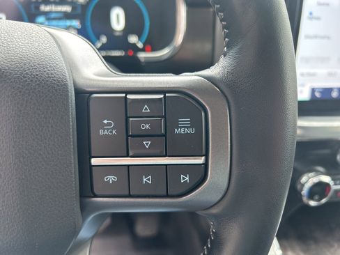 Used 2021 Ford F150 Lariat image 13