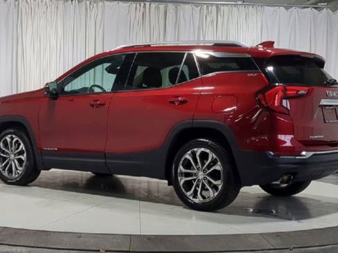 Used 2020 GMC Terrain SLT w/ Preferred Package FWD image 8
