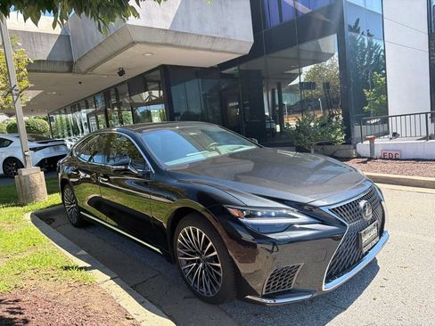 Certified 2024 Lexus LS 500 AWD w/ Luxury Package image 10