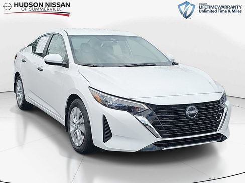 Used 2025 Nissan Sentra S FWD image 1