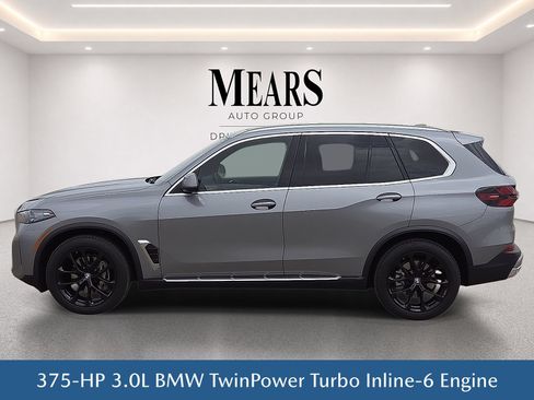 Used 2026 BMW X5 xDrive40i AWD/4WD image 3