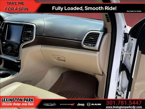 Used 2017 Jeep Grand Cherokee Overland AWD/4WD image 26