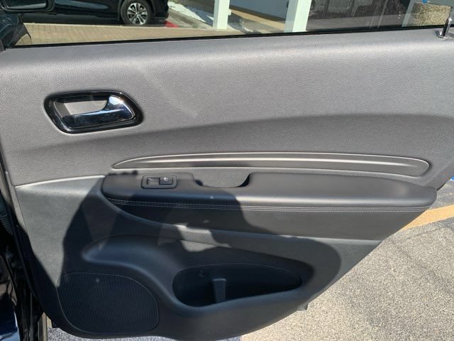 Used 2022 Dodge Durango GT w/ Blacktop Package RWD image 27