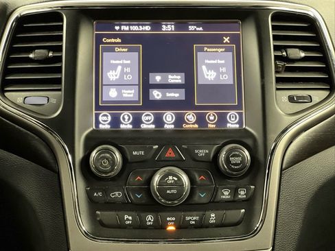 Used 2018 Jeep Grand Cherokee Altitude AWD/4WD image 25