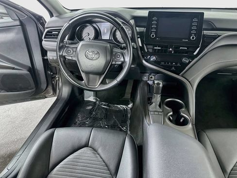 Used 2023 Toyota Camry SE FWD image 17