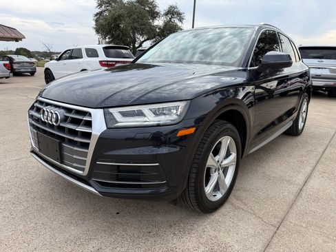 Used 2020 Audi Q5 2.0T Premium Plus w/ Premium Plus Package image 3