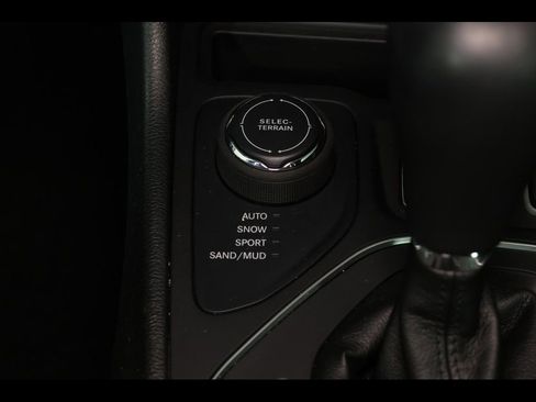 Used 2022 Jeep Cherokee Latitude Lux AWD/4WD image 13