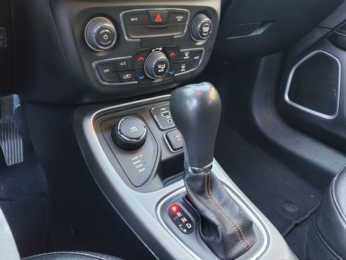 Used 2020 Jeep Compass Latitude image 21