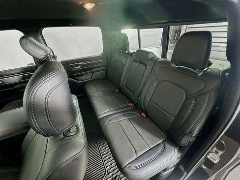 Used 2020 RAM 1500 Big Horn AWD/4WD image 25