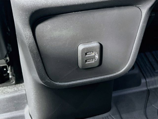 Used 2022 GMC Terrain SLE w/ Driver Convenience Package FWD image 33