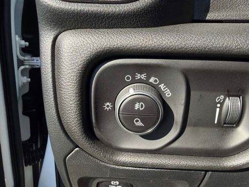 New 2026 RAM 1500 Express image 30