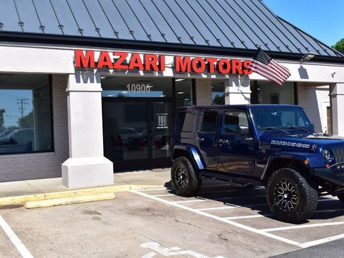 Used 2013 Jeep Wrangler Unlimited Rubicon w/ Connectivity Group AWD/4WD image 8