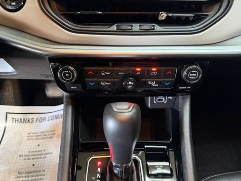 Certified 2025 Jeep Compass Limited AWD/4WD image 29