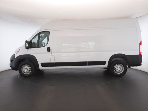 Used 2023 RAM ProMaster 2500 FWD image 18