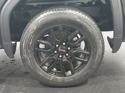 New 2026 GMC Sierra 1500 Elevation image 35