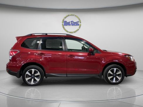 Used 2018 Subaru Forester 2.5i Premium AWD/4WD image 6
