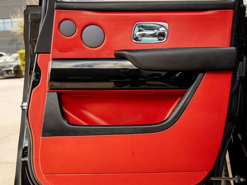 Used 2021 Rolls-Royce Cullinan image 41