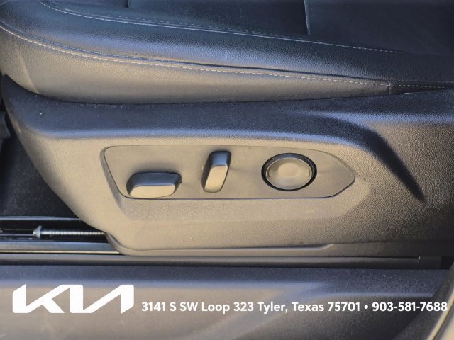 Used 2024 Chevrolet Silverado 1500 LT Trail Boss w/ LT Trail Boss Premium Package AWD/4WD image 21
