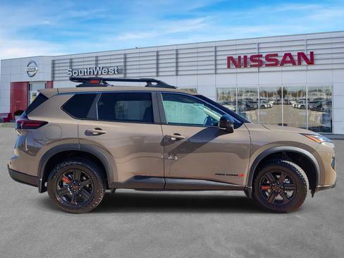New 2026 Nissan Rogue SV AWD/4WD image 5