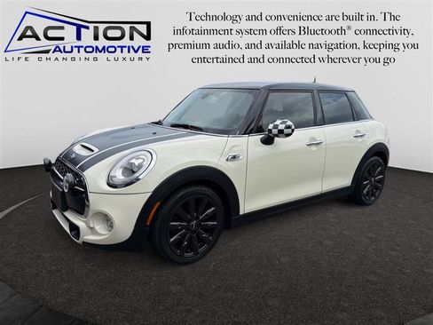 Used 2016 MINI Cooper S w/ Wired Package image 4