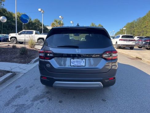 Used 2025 Honda Pilot EX-L image 36