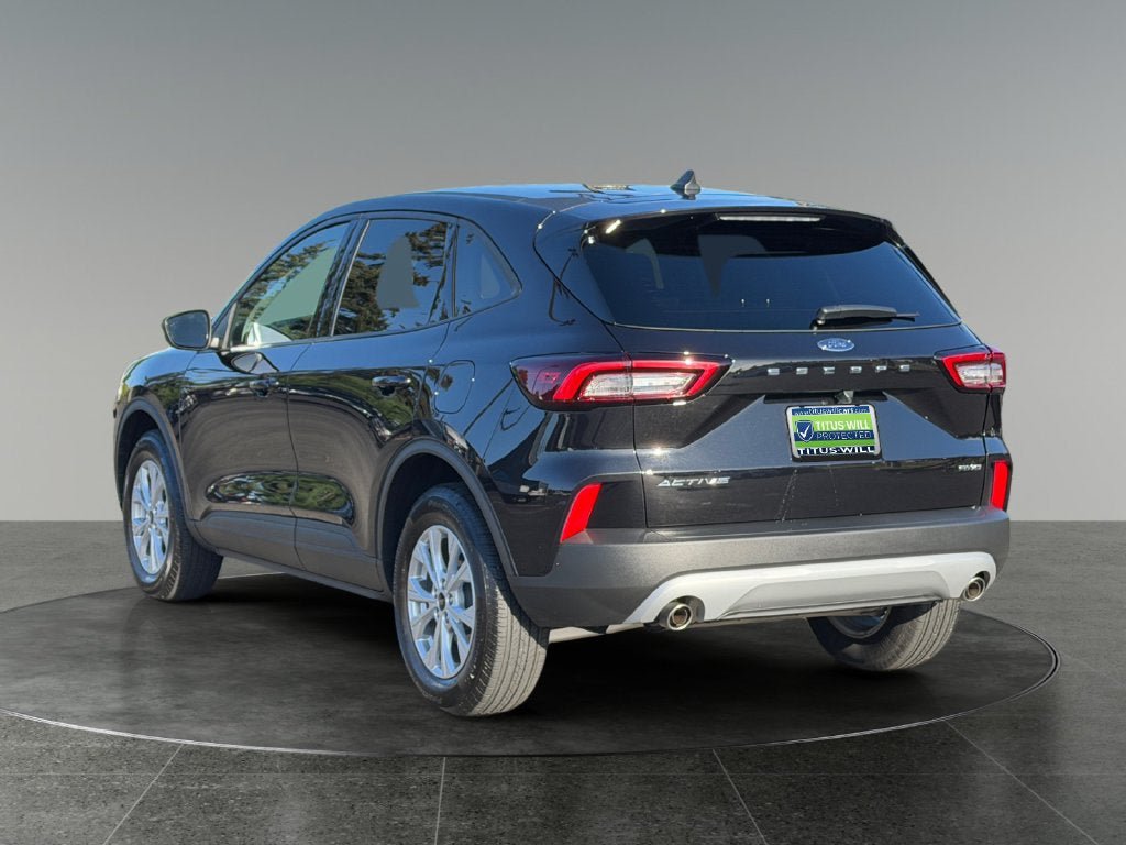 Used 2025 Ford Escape Active AWD/4WD image 7