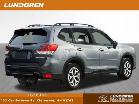 Certified 2023 Subaru Forester Premium image 3