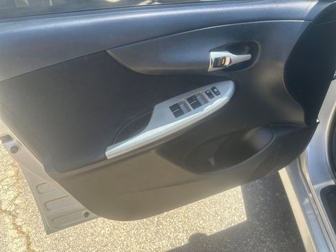 Used 2010 Toyota Corolla S FWD image 9