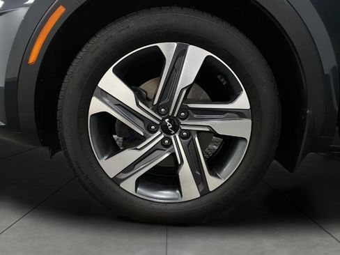 Used 2024 Kia Sorento EX AWD/4WD image 13