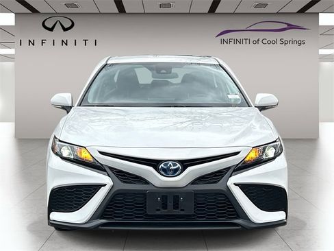 Used 2024 Toyota Camry SE image 2