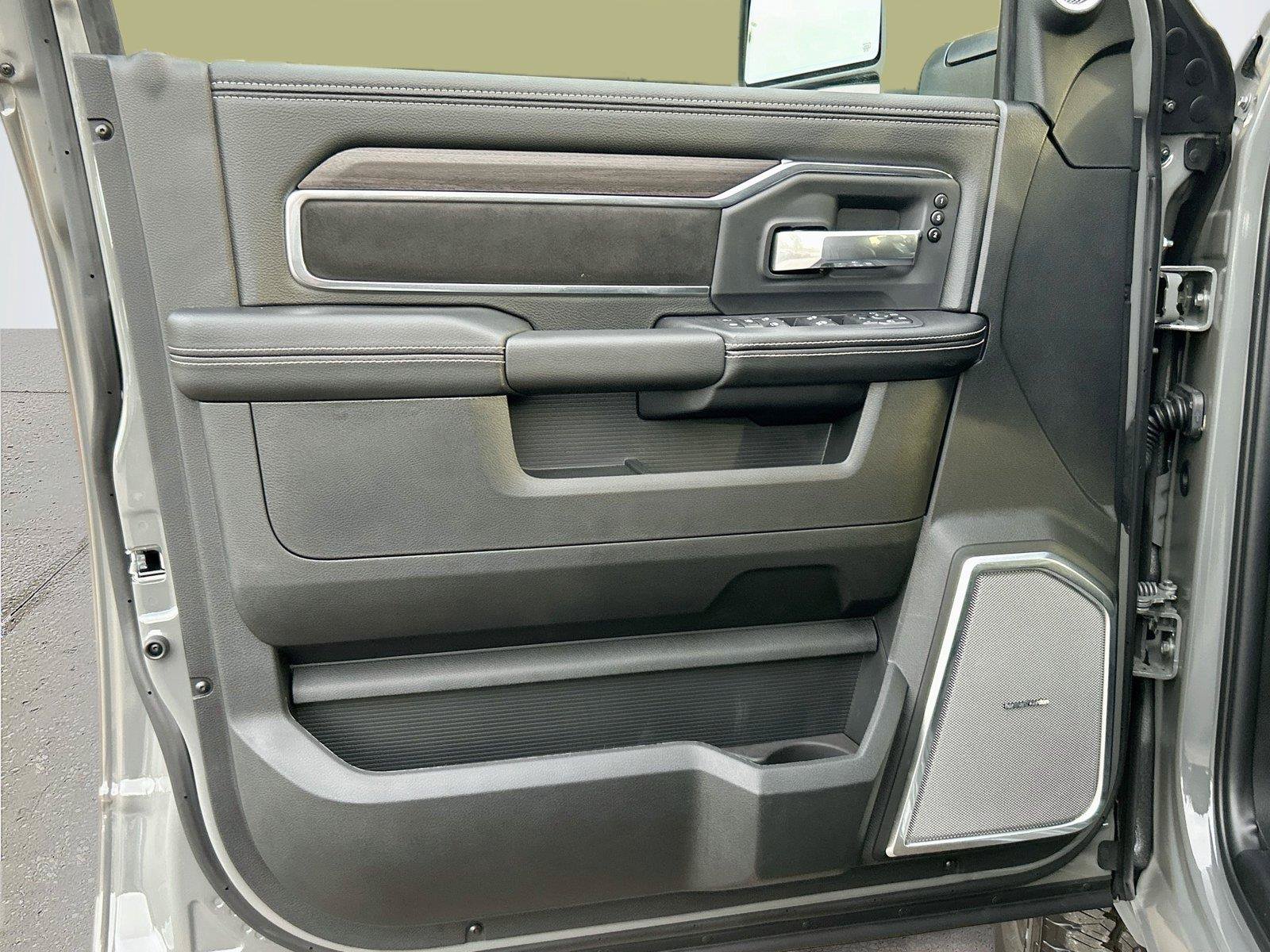 New 2027 RAM 2500 Laramie AWD/4WD image 22