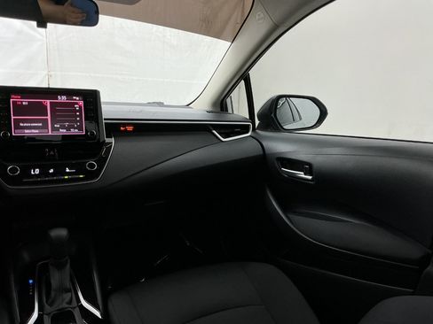 Used 2021 Toyota Corolla LE FWD image 28