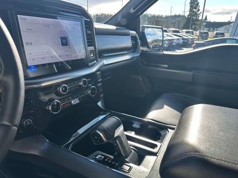 Used 2025 Ford F150 Lariat w/ Tow/Haul Package image 12