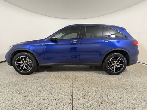 Used 2019 Mercedes-Benz GLC 300 image 4