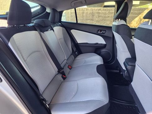 Used 2017 Toyota Prius Two FWD image 61