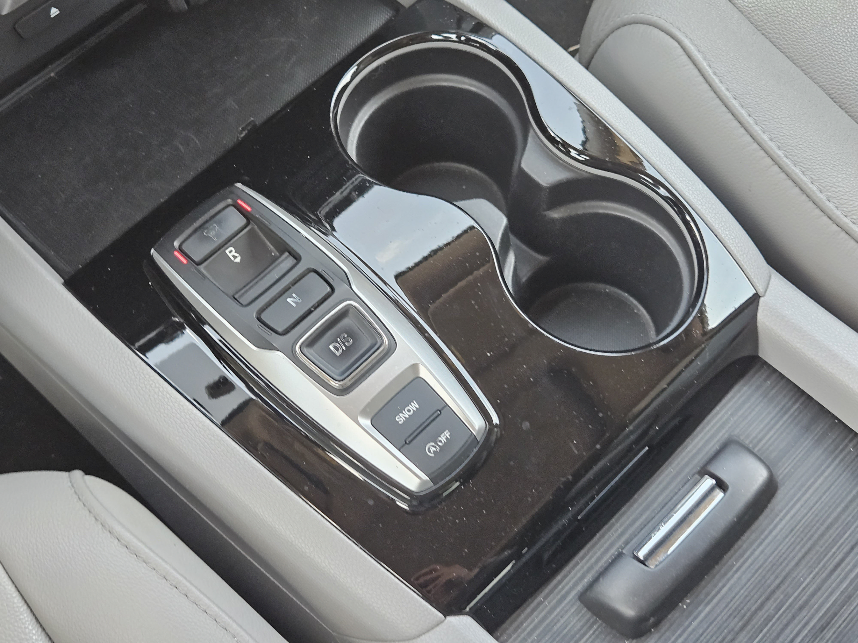 Used 2019 Honda Pilot Touring image 12