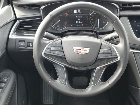 Certified 2022 Cadillac XT5 Premium Luxury image 8