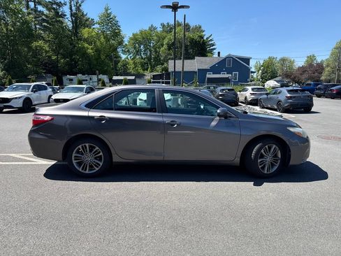 Used 2015 Toyota Camry SE FWD image 6