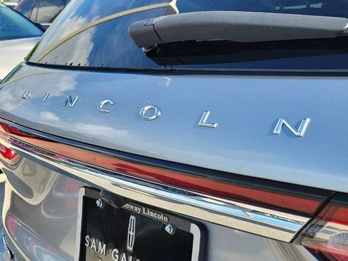 Certified 2023 Lincoln Corsair FWD w/ Equipment Group 101A image 7