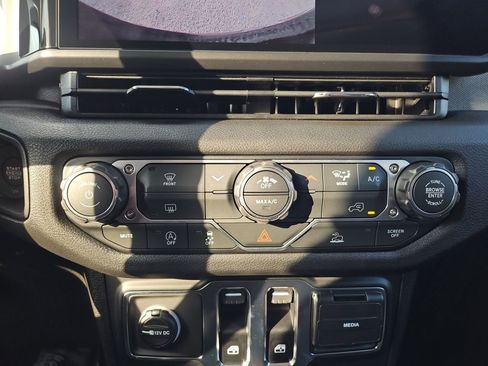 New 2026 Jeep Wrangler Sport image 21