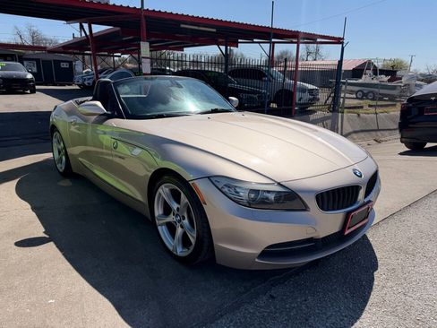 Used 2011 BMW Z4 sDrive30i w/ Premium Pkg image 15
