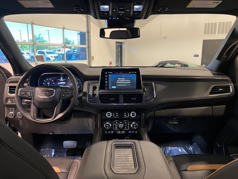 Used 2024 GMC Yukon AT4 w/ AT4 Premium Plus Package AWD/4WD image 30