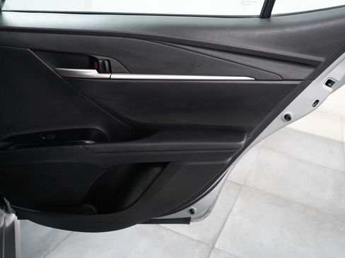 Used 2025 Toyota Camry LE FWD image 17