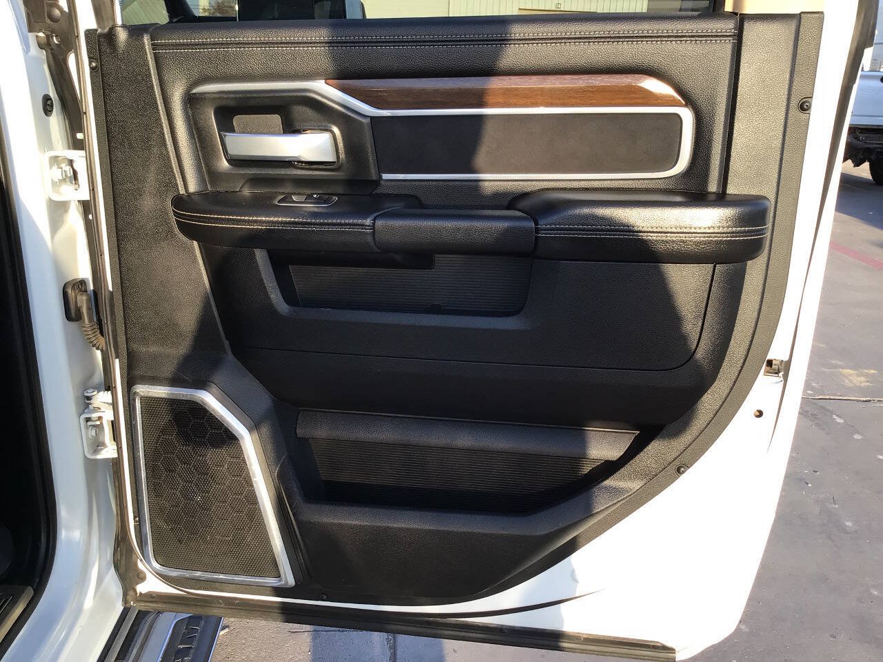 Used 2022 RAM 2500 Laramie AWD/4WD image 31