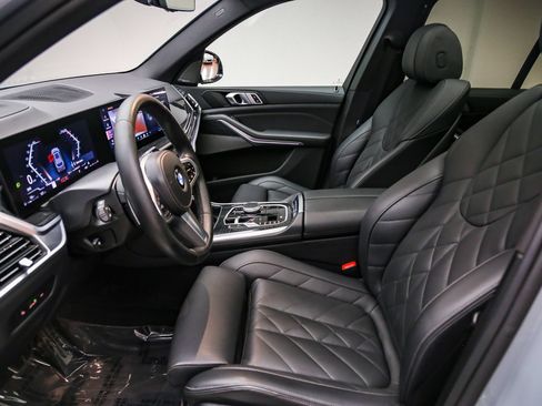 Used 2024 BMW X5 xDrive40i w/ M Sport Package AWD/4WD image 19