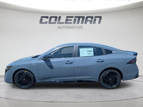 Used 2026 Nissan Sentra SR w/ SR All Weather Package FWD image 4