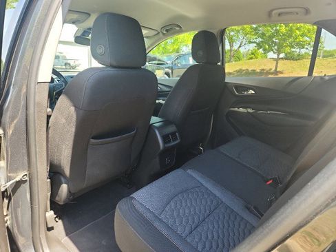 Used 2019 Chevrolet Equinox LT FWD image 34