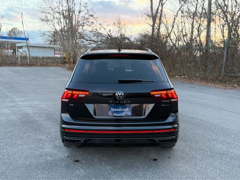 Certified 2023 Volkswagen Tiguan SE R-Line image 6