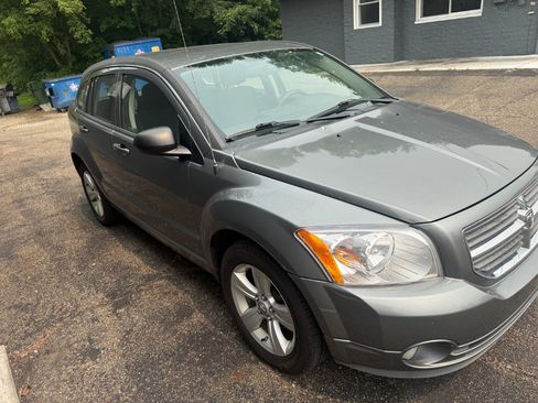 Used 2011 Dodge Caliber Mainstreet w/ Driver Convenience Group FWD image 3