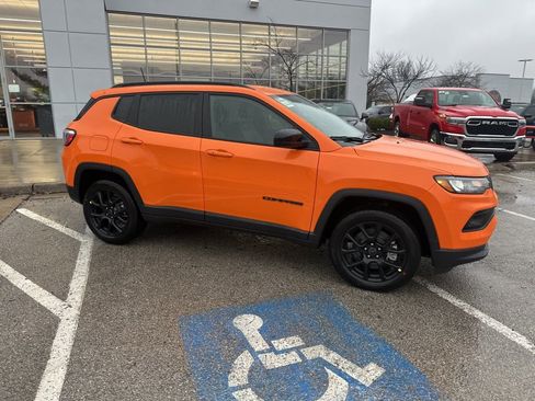 New 2026 Jeep Compass Latitude image 36